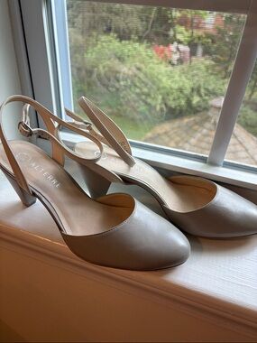 Slingback Heels in Light Gray by Alterre